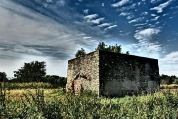 Campagna - Resti Edificio (foto di Vittorio Vallero)