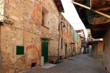 Scorcio del ricetto (foto di Alessandro Vecchi - 2016)